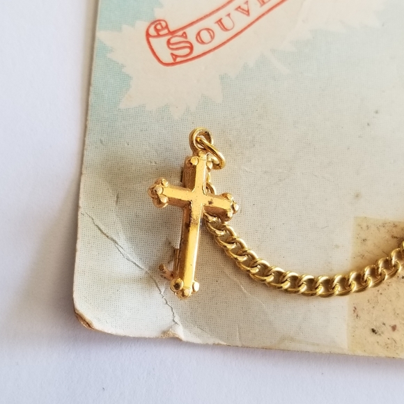 Vintage Canada souvenir pin cross and maple leaf connected by chain gold tone - Picture 7 of 9